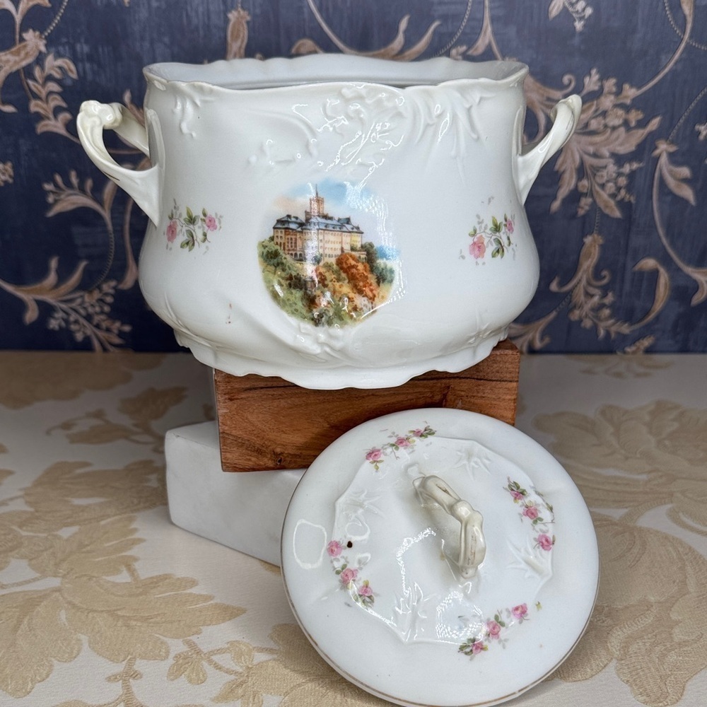 Vintage Porcelain Floral Pot With Lid and Handles - Picture 2 of 8